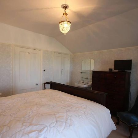Downsview Villa Kingsdown  Dış mekan fotoğraf