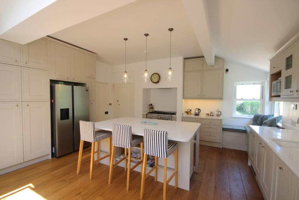 Downsview Villa Kingsdown  Dış mekan fotoğraf