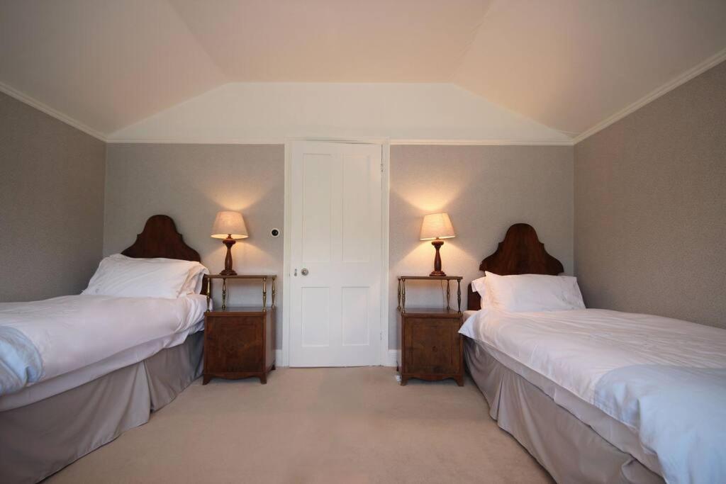 Downsview Villa Kingsdown  Dış mekan fotoğraf