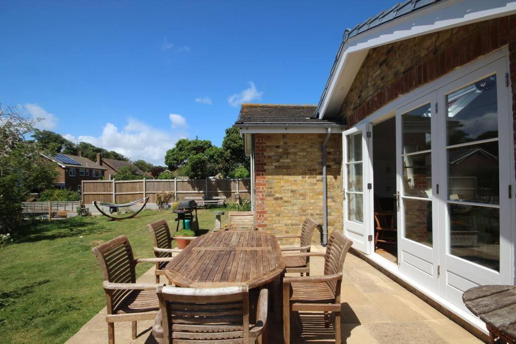 Downsview Villa Kingsdown  Dış mekan fotoğraf